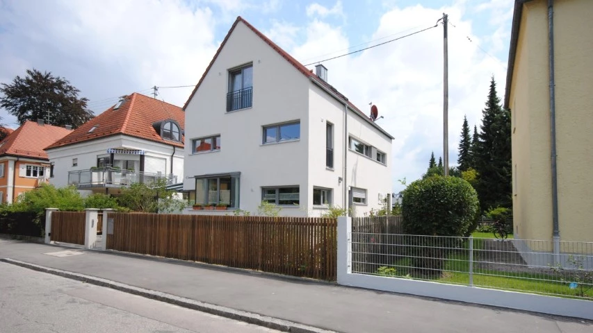 Haus B in Augsburg, Außenansicht